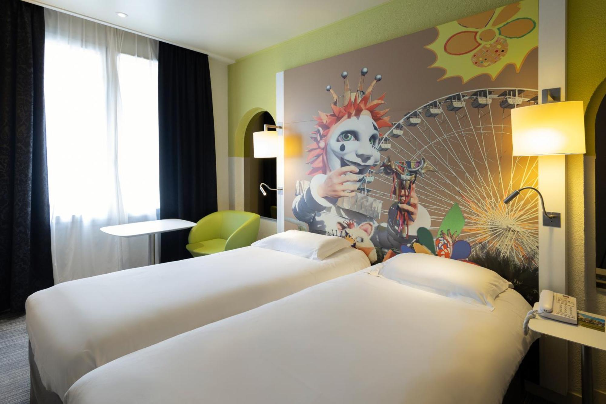 格里马尔迪Mercure Centre酒店