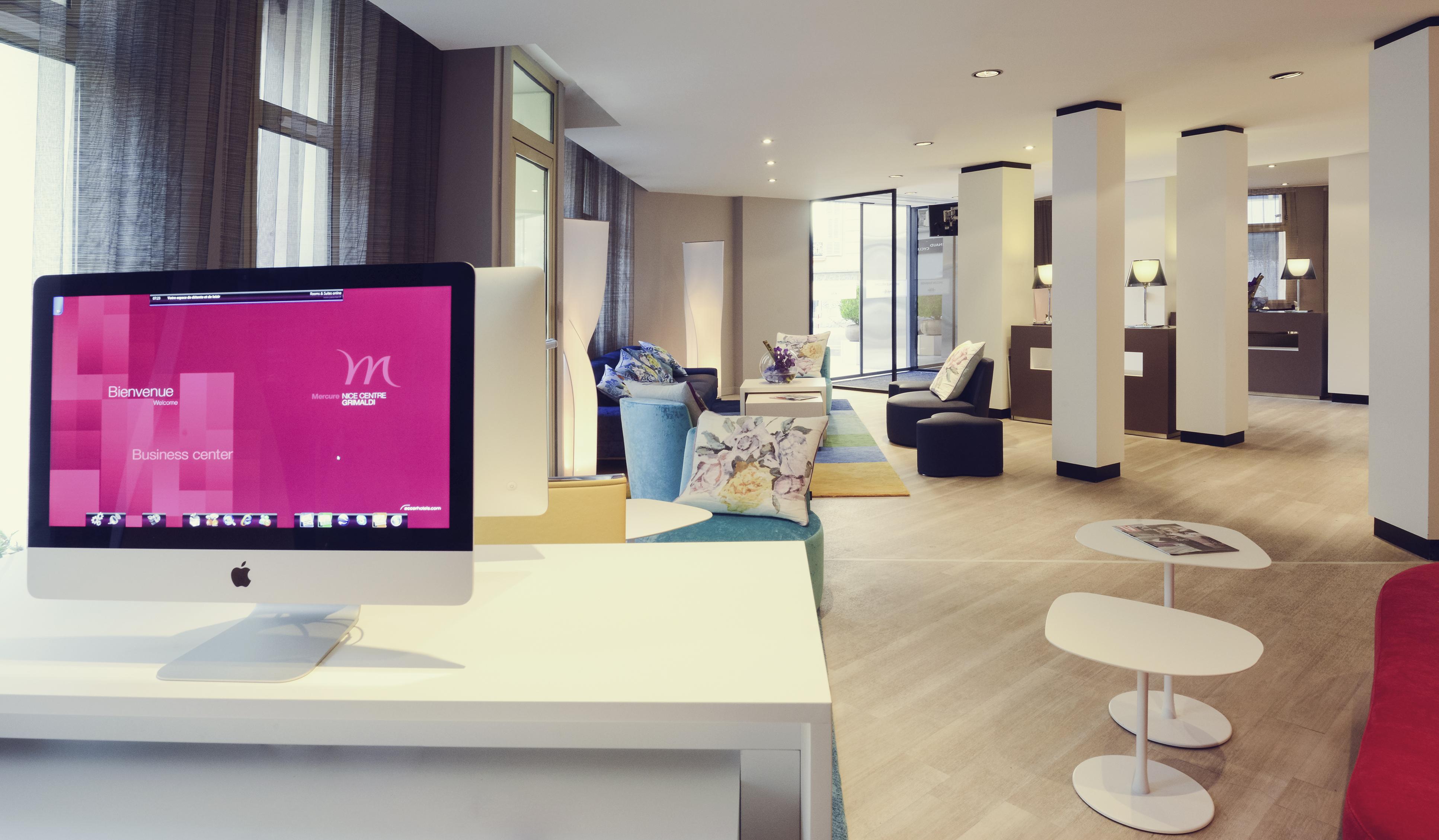Hotel Mercure Centre Grimaldi 4*